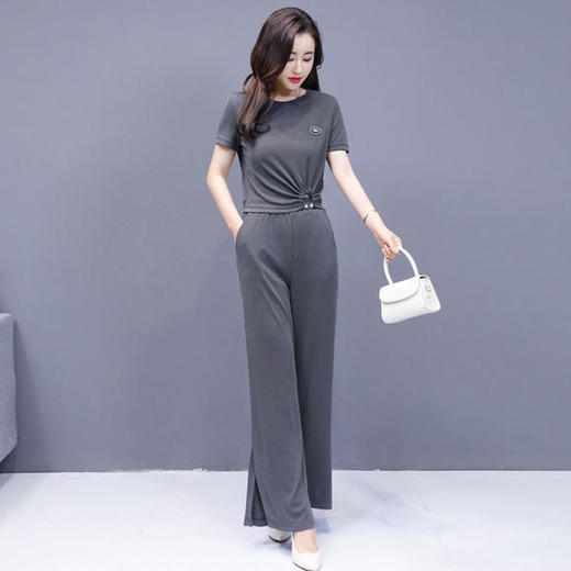 XP-LNSN9329新品时尚圆领垂顺气质两件套 商品图1