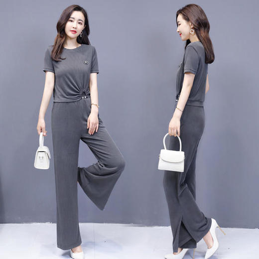 XP-LNSN9329新品时尚圆领垂顺气质两件套 商品图0