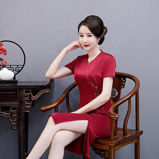 WXG-CS20-1春夏新款中式复古婚宴妈妈装醋酸旗袍裙 商品图2