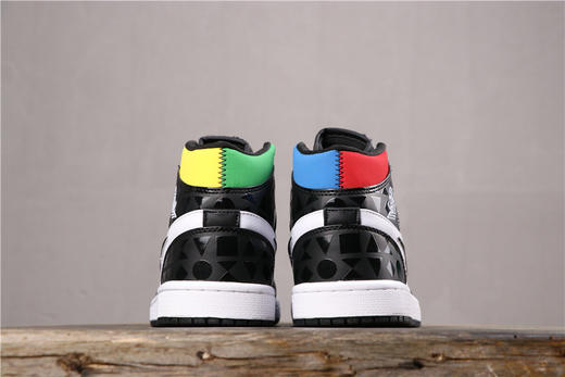 乔丹/Air Jordan AJ1 aj1 乔丹1代 乔1 乔丹1代中帮系列 Air Jordan 1 Mid “Quai 54” 货号：CJ9219-001 乔1中帮四色鸳鸯 36-46 商品图2