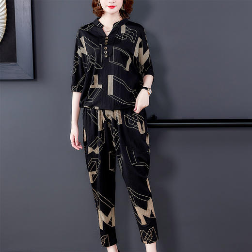 AHM-aswy3045宽松气质大码妈妈装印花长裤V领七分袖两件套 商品图1