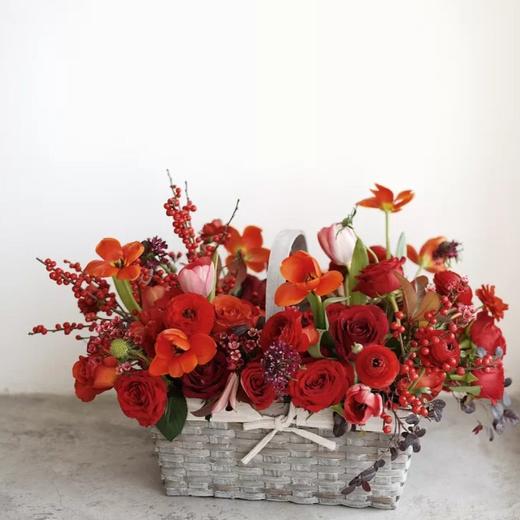 《伊人红妆》进口冬优雅气手提花篮 商品图1