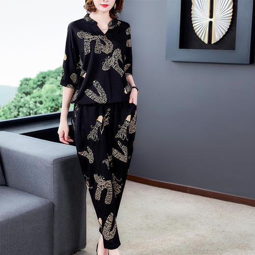 AHM-aswy3045宽松气质大码妈妈装印花长裤V领七分袖两件套 商品图4