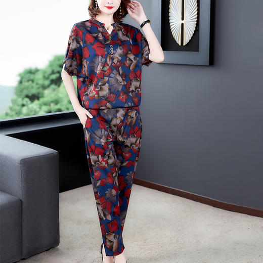 AHM-aswy3041夏新款宽松气质大码妈妈印花长裤V领五分袖两件套 商品图1