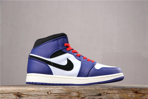 乔丹/Air JoAJ1 aj1 乔丹1代 乔1 乔丹1代中帮系列  乔1中帮扣碎黑勾  白蓝红小闪电 Air Jordan 1 MID 货号：852542-301 乔1中帮白绿凯尔特人 商品图1