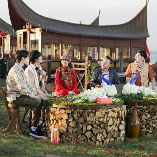 【经典设计】烟入墨刺绣连衣裙 | 杨丽萍同款 | 黑色现货加急发  商品图3