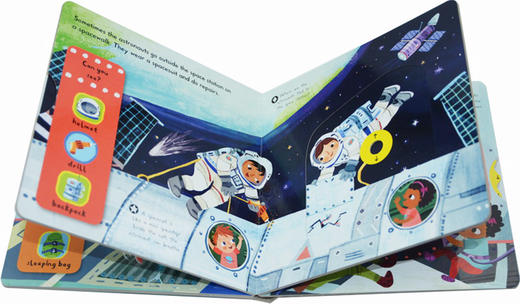 小小探索家系列 宇航员 英文原版绘本 First Explorers Astronauts 儿童英语启蒙机关操作纸板书 英文版 进口原版英语书籍 商品图1