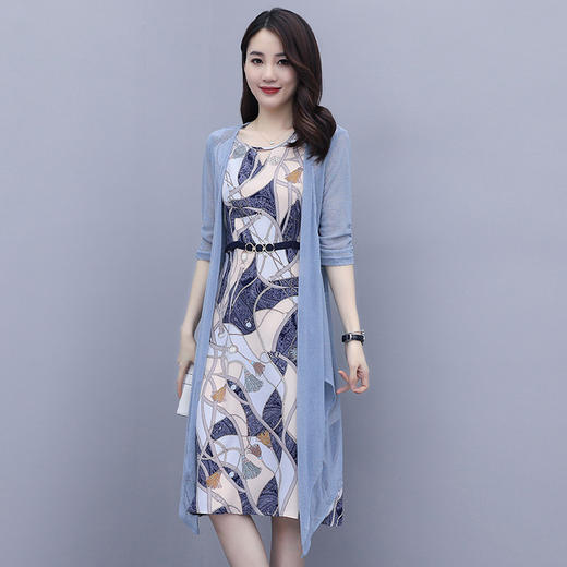 WZNH-WM20669品质款气质优雅中长款印花背带裙两件套配长披肩 商品图3