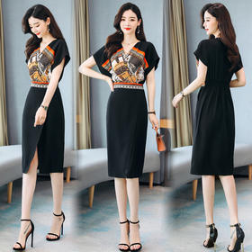 WZNH-9333夏装V领短袖时尚潮流气质舒适连衣裙