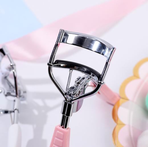 【美妆工具】。卷翘美眼睫毛夹五金碳钢塑柄睫毛辅助器化妆新手美妆工具睫毛夹 商品图1
