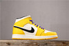 乔丹/Air Jordan AJ1 aj1 乔丹1代 乔1 乔丹1代中帮系列 Air Jordan 1 Mid "Lakers" 货号：852542-700 乔1 aj1 中帮白黄湖人 中帮湖人 商品缩略图4