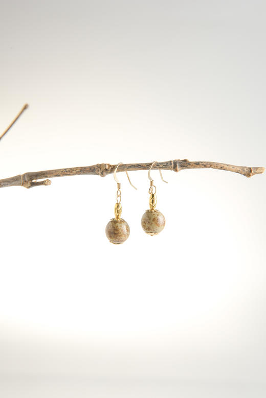 香灰烧念珠K金耳环 商品图3