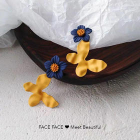 S925 银针典雅蝴蝴蝶形状耳钉