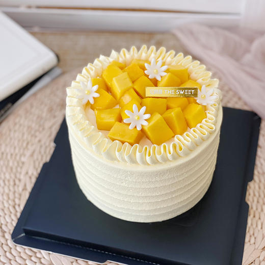 蛋糕 芒果奶油蛋糕（为造型稳定，外层奶油需用到食品级塑料围边包裹） 商品图0