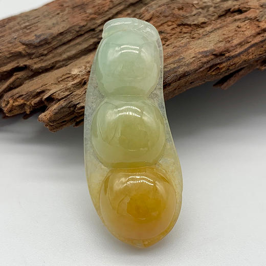 派瑞翡翠 翡翠挂件 糯种 翡色 商品图0