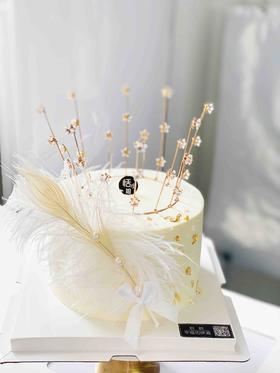 别低头，皇冠👑会掉。小清新女王蛋糕