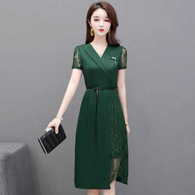 YWE-B20A10女人味中长款减龄风蕾丝拼接连衣裙