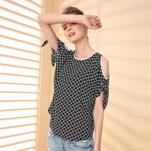 QF27A斯尔丽瑟丽夏季新品时尚露肩气质优雅短袖上衣 商品图2