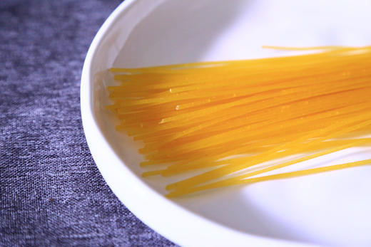 社区团购 凤归巢 玉米面条 400g/袋*5袋 商品图3