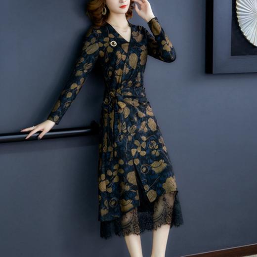 洋气贵妇v领蕾丝印花拼接连衣裙(货号 ny1757)