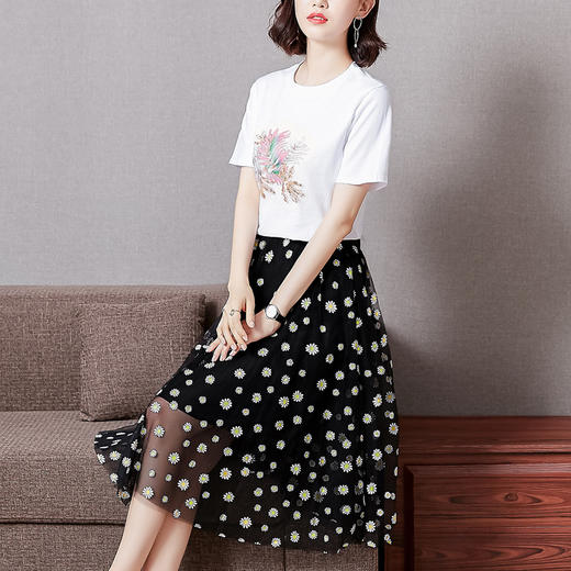 AHM-hxyr5987新款时尚气质印花小雏菊网纱裙两件套TZF 商品图1