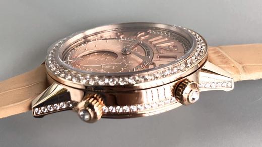 CC积jia约会系列月相腕表3523490/3522420/352248，腕表尺寸36mmX10.6mm，原装进口全自动机芯，女士腕表，自动机械机芯，皮表带，透底设计 意大利纯手工牛皮或者美洲鳄鱼皮 商品图14