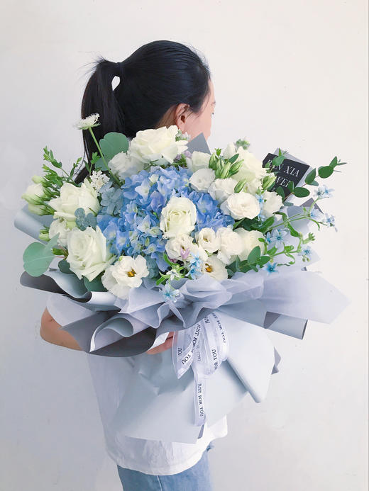 生日鲜花绣球花束【澄净】蓝色绣球玫瑰花束礼花送女生朋友闺蜜毕业花店鲜花送货上门 商品图0