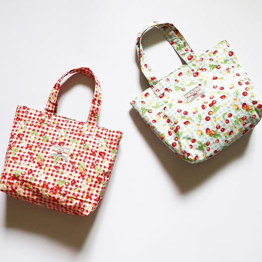 HUGOJIRO经典手拎包插画格纹草莓樱桃 商品图0