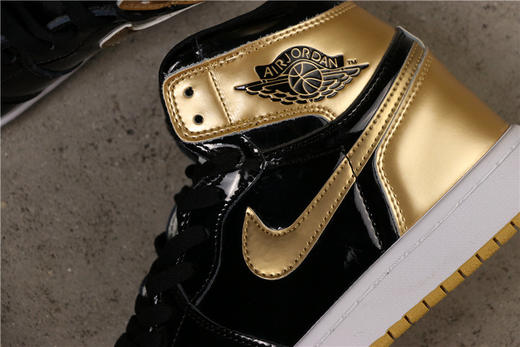 乔丹/Air Jordan AJ1 aj1 乔丹1代 乔1 乔丹1代高帮系列 Air Jordan 1鸳鸯 黑金 乔1白黑元年 乔1黑白 商品图1