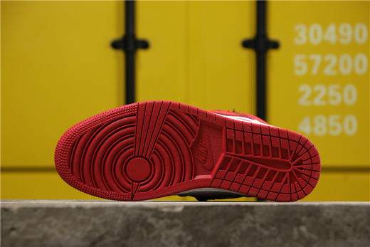 乔丹/Air Jordan AJ1 aj1 乔丹1代 乔1 乔丹1代高帮系列 Air Jordan 1 六冠王贪玩蓝月 商品图4