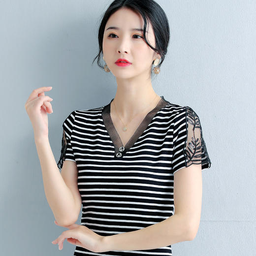 ZZ-LA06530针织衫半袖妈妈装短袖V领上衣显瘦潮体桖 商品图0