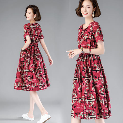 WZNH- MCXZ215夏季减龄显瘦收腰短袖潮流连衣裙 商品图3