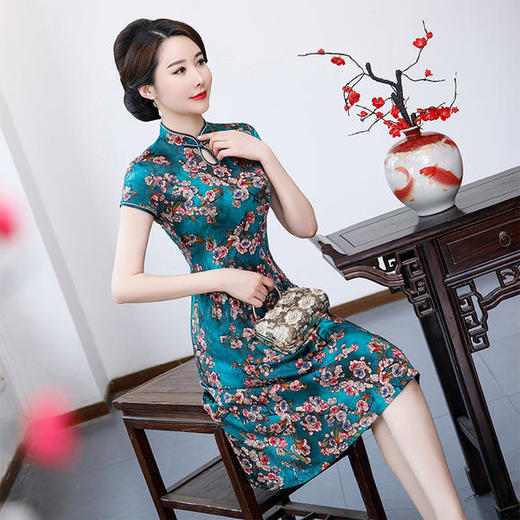 QQ-9715新款复古碎花真丝旗袍裙 商品图2