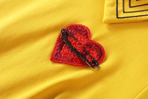 LS-LS0042601【明星同款】新款张天爱短裙爱心刺绣短袖减龄连衣裙 商品图2