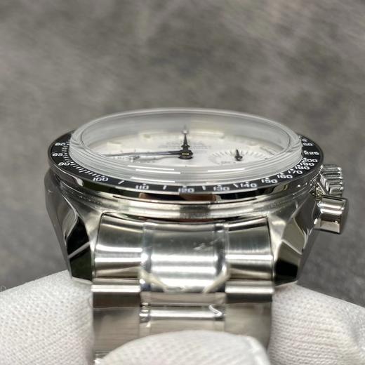 om欧米茄系列史努比限量版。ASIA7750手动机械计时机芯, 41.5毫米直径，表镜材质：耐磨损蓝宝石水晶，防水深度：100米 商品图12