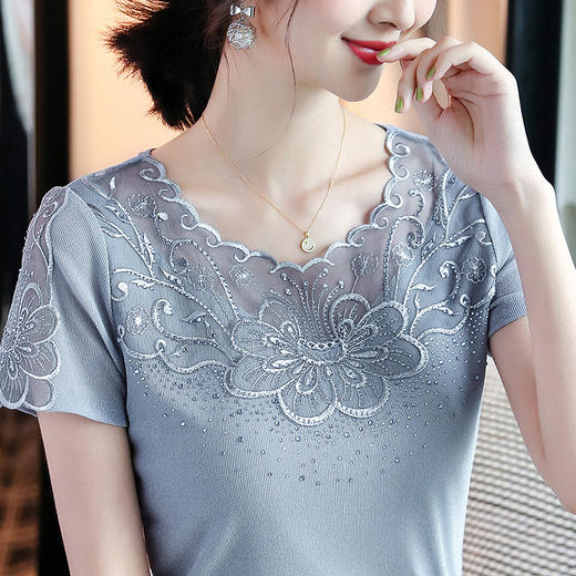 ZZ-LA96977新款网纱打底短袖女圆领蕾丝性感洋气小衫 商品图2