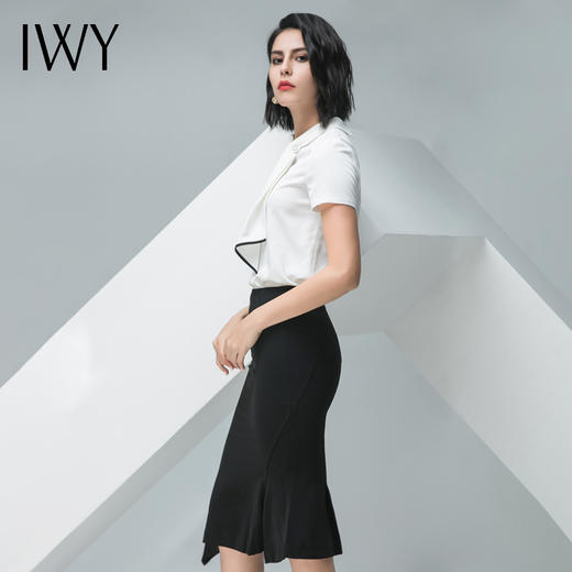 IWY/白色短袖衬衫黑色半裙套装B10236+S10243 商品图8