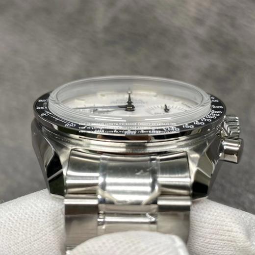 om欧米茄系列史努比限量版。ASIA7750手动机械计时机芯, 41.5毫米直径，表镜材质：耐磨损蓝宝石水晶，防水深度：100米 商品图6