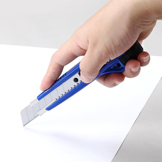 Comix/齐心美工刀 壁纸刀B2828 防滑自锁美工刀 18mm办公用品批发美工刀子 商品图4