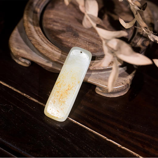 新疆和田玉籽料喜上眉梢玉牌（带皮） 商品图4