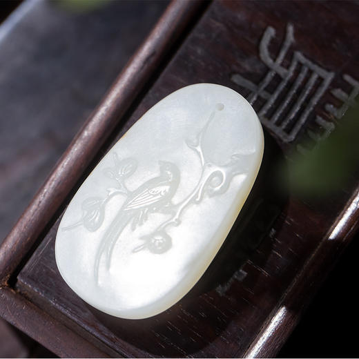 新疆和田玉籽料喜上眉梢吊坠 商品图0