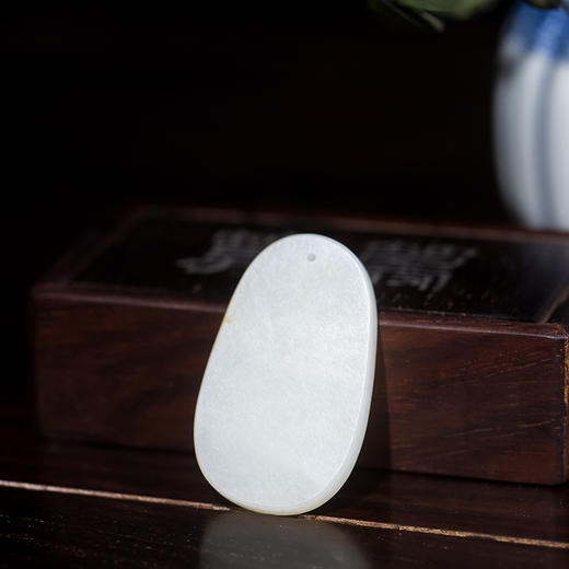 新疆和田玉籽料喜上眉梢吊坠 商品图3