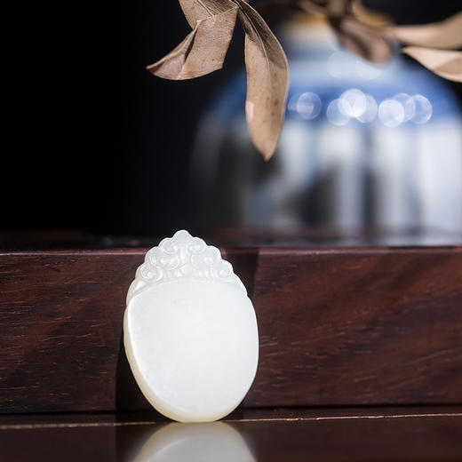 新疆和田玉籽料云纹无事牌 商品图2