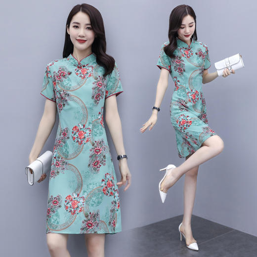 WZNH-QY20571夏季时尚立领盘扣收腰显瘦印花复古连衣裙 商品图0