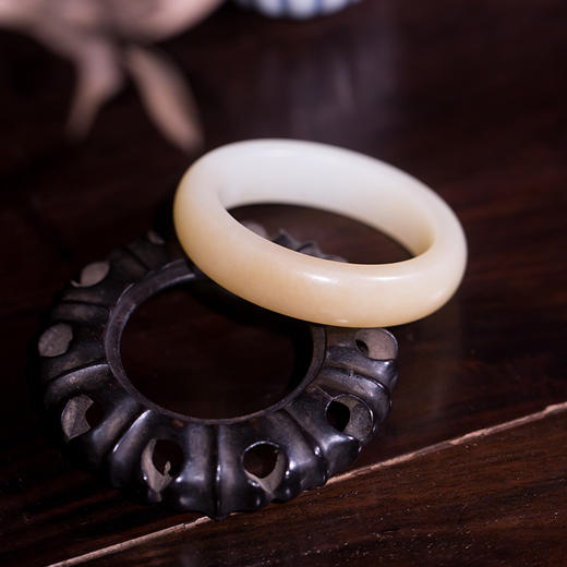 和田玉手镯 商品图3