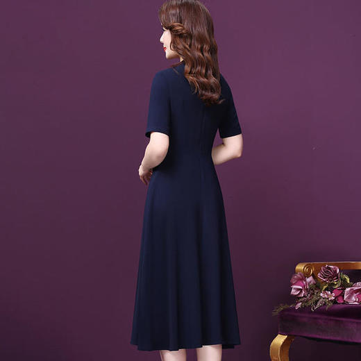 WXY-W-CD-8003W新款收腰显瘦气质遮肉真丝A字裙 商品图2