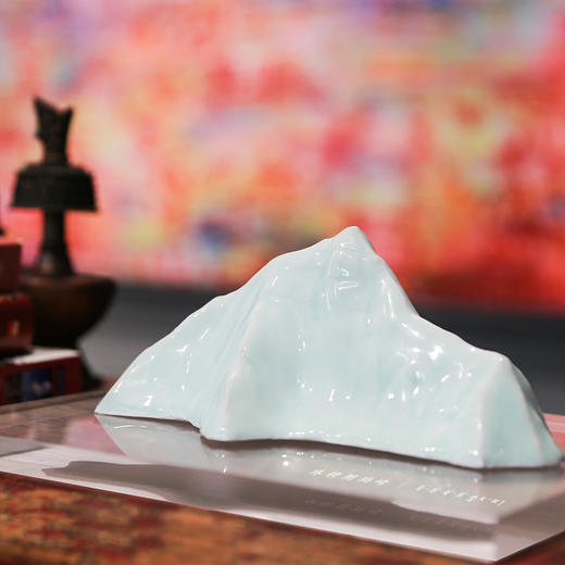醍醐 景德镇 青白釉瓷器 珠穆朗玛峰（60周年版）摆件工艺品 雪山 银山 金山 商品图5