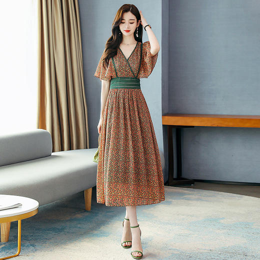 WZNH-BBL9969夏装新款韩版优雅气质很仙的洋气V领碎花连衣裙 商品图2