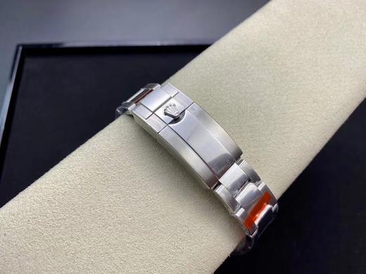 BP 劳力士 稀缺的款 贝母表盘钻刻度 迪通拿
宇宙计时腕表 复刻4130机芯 精钢材质表壳表带 尺寸40mm 商品图9