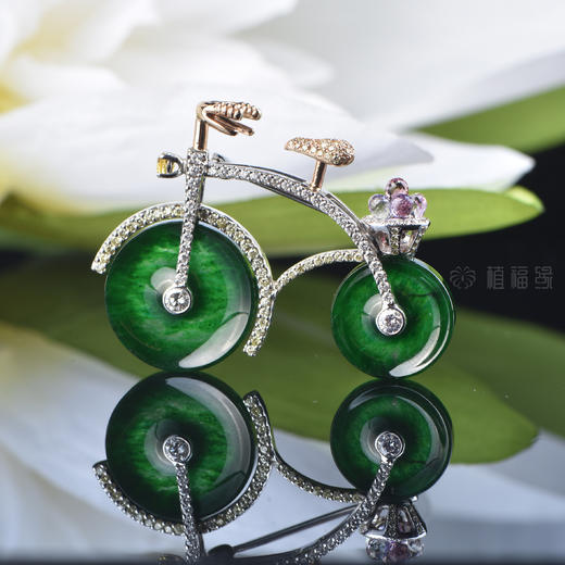 【岁月的童话】翡翠自行车胸针-XZ409052 商品图2